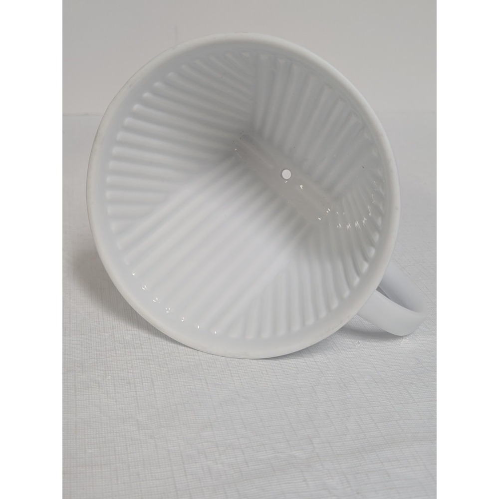 Starbucks White Ceramic Pour Over Coffee Dripper Single Cup Brewer #4 No Box - Picture 4 of 7